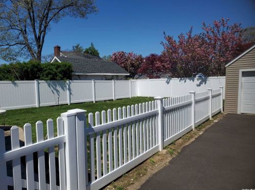 79 Cleveland Ave, Rockville Centre NY  11570-6003 exterior