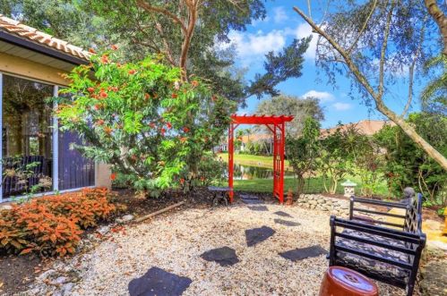 6967 Amen Corner Ct, Naples, FL 34113-3050