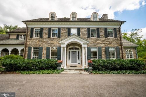 904 Barley Mill Rd, Wilmington, DE 19807-2804