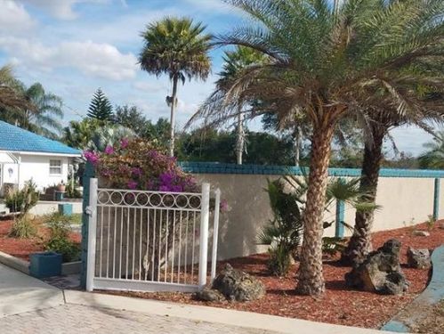 6096 Barnes Rd, Bartow, FL 33830-1404