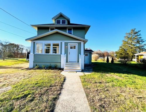 176 Roosevelt Ave, Norwich CT  06360-3346 exterior