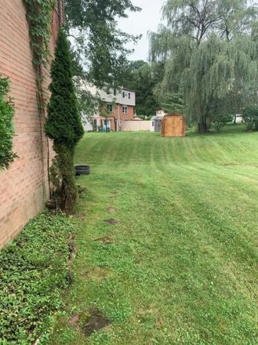 9013 Harmony Dr, Pittsburgh, PA 15237-4318