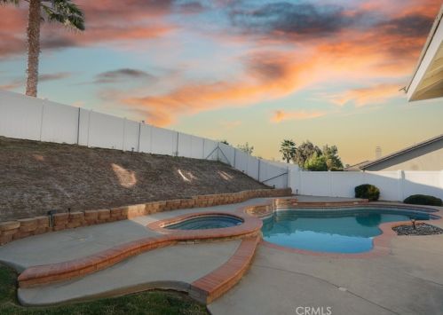 42333 Ridge View Dr, Lancaster CA 93536-7382 exterior