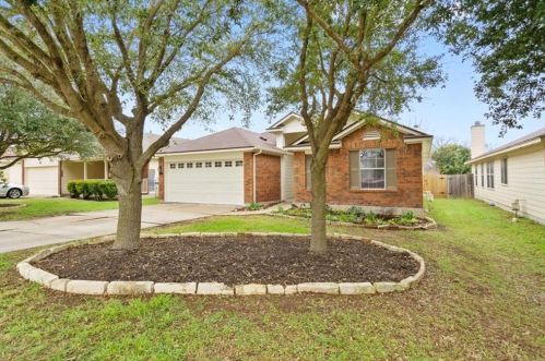 115 Fistral Dr, Monadale, TX 78634-5515