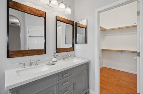 9959 Ferragamo Way, Elk Grove CA  95757-3037 exterior