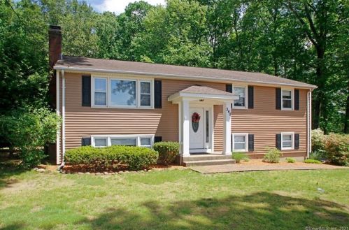 342 Camp St, Plainville, CT 06062-1502