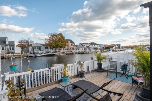 106 Moorage Ave, Berkeley Township NJ  08721-1879 exterior