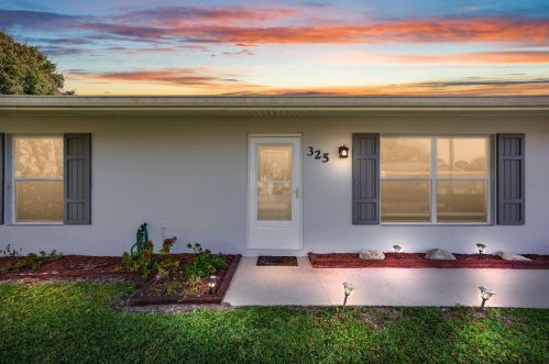 325 Camelot Dr, Fort Pierce, FL 34983-1743
