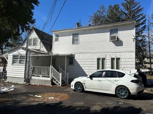 52 Ridge Ave, Central Islip, NY 11722-3311