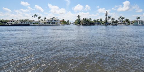 2200 Ocean Blvd, Delray Beach FL  33483-6492 exterior