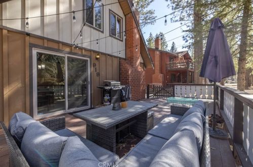 919 Mountain Ln, Big Bear City CA  92314 exterior