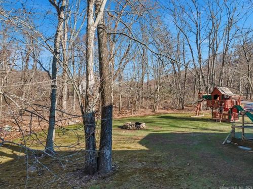 40 Carli Blvd, Colchester CT  06415-1867 exterior