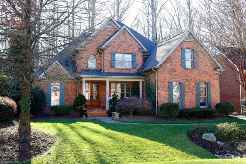 2431 Beech Ln, Greensboro, NC 27455-1275