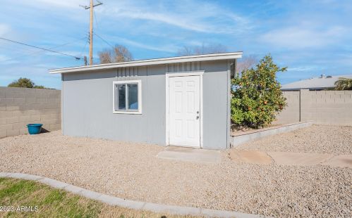 8142 11th Pl, Phoenix AZ  85020-3716 exterior