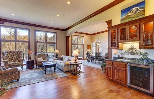 3000 Nagawicka Rd, Chenequa WI 53029-8322 exterior