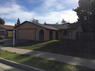 981 C St, Hollister, CA 95023-4424
