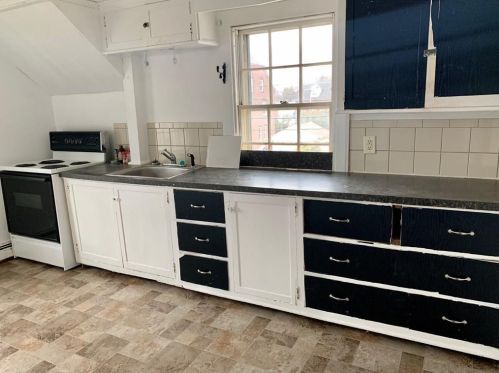 24 Blackstone St, Cumberland RI  02864-7029 exterior