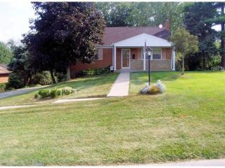 6657 Woodcrest Dr, Cincinnati, OH 45233-4448