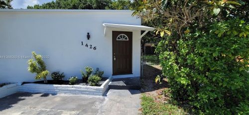 1426 22nd Ave, Hollywood, FL 33020-6204