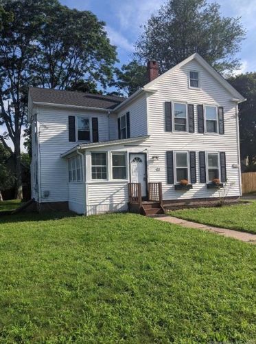 23 Pearl St, Manchester, CT 06040-5309