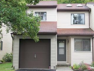 164 Sterling Pl, Highland, NY 12528-2013