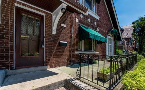 3984 Dickson Ave, Cincinnati, OH 45229-1306