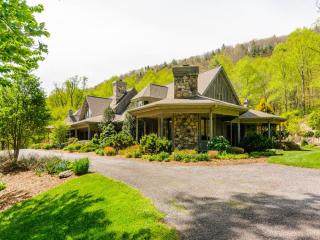 200 Webb Cove Rd, Asheville, NC 28804-1931