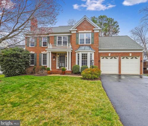 3020 Ashburton Manor Dr, Herndon, VA 20171-2269