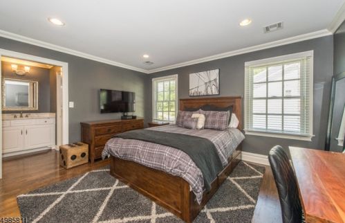 11 Parkview Rd, Chatham Township NJ  07928-1420 exterior