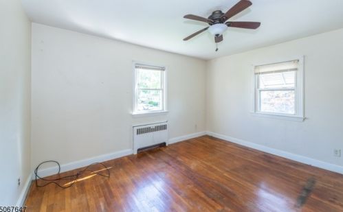 16 Irving Ter, Bloomfield NJ  07003-3811 exterior