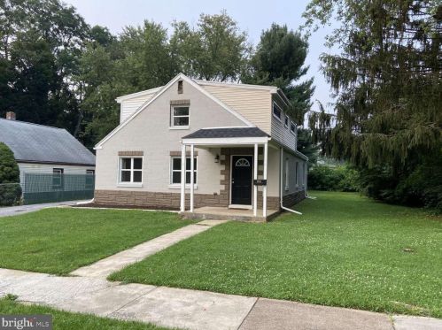 2012 Carlisle Rd, Camp Hill, PA 17011-5912