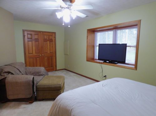 1501 Whispering Pines Ln, Bellefontaine OH  43311-9263 exterior