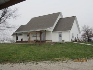 2468 645th Ave, Georgetown, IA 52531-8547