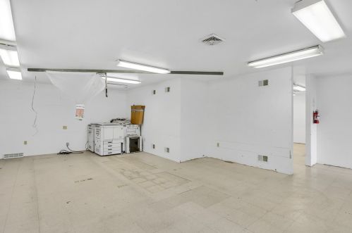 913 Main St, Latrobe PA  15650-1636 exterior