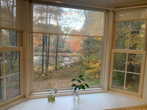 58 Johnson Cove Rd, Norwich CT  06351-1022 exterior