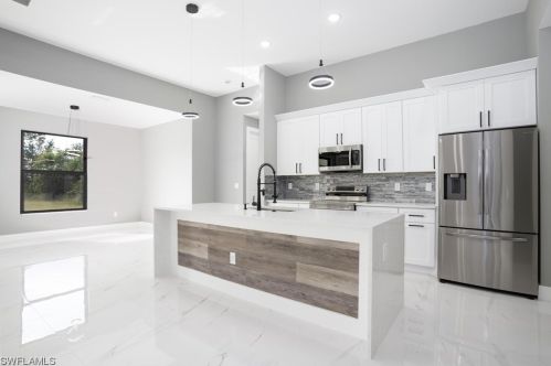 3017 11th St, Lehigh Acres FL  33976-3042 exterior