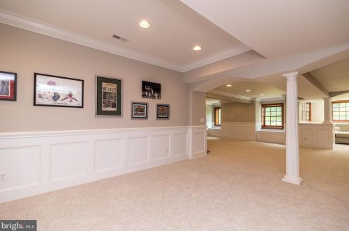 10 Devonshires Ct, Blue Bell PA  19422-2560 exterior