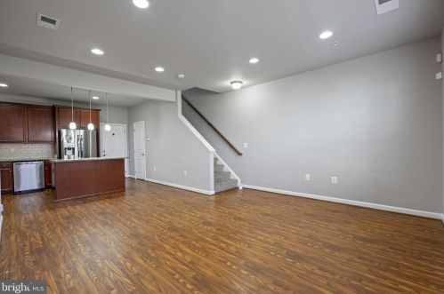 14796 Mason Creek Cir, Woodbridge, VA 22191-3327
