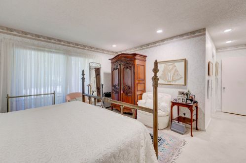 5215 Estates Dr, Delray Beach FL  33445-4385 exterior