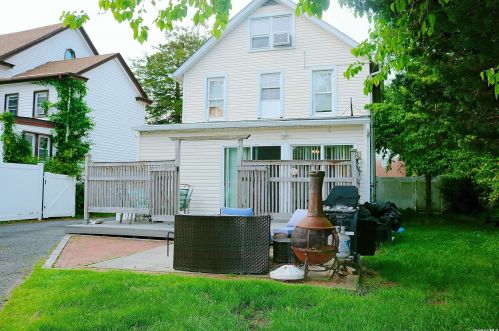 24 Park Ave, Babylon NY  11702-1706 exterior