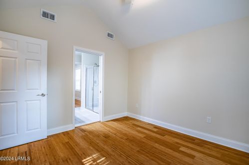 8 Wateree Ct, Beaufort SC  29902-3332 exterior