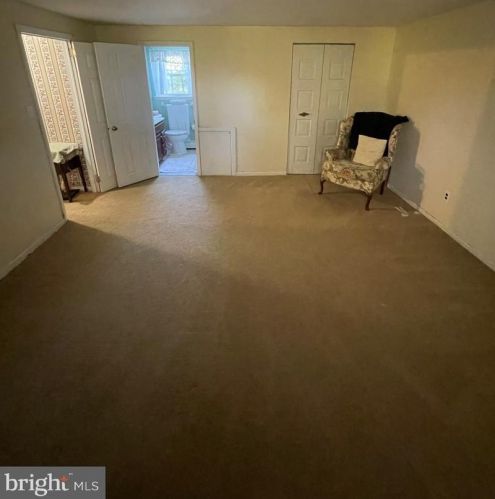 957 Powderhorn Dr, Lansdale PA  19446-5530 exterior