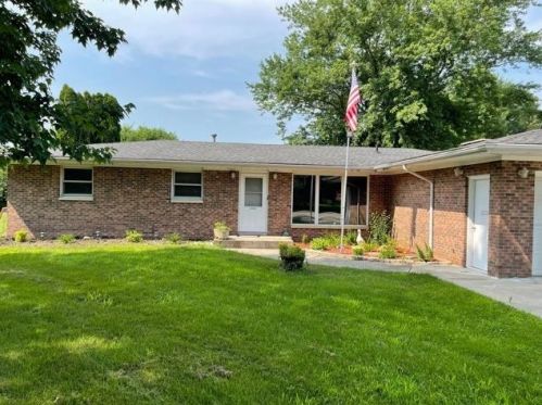 249 Westgate Dr, Valpo, IN 46385-6042