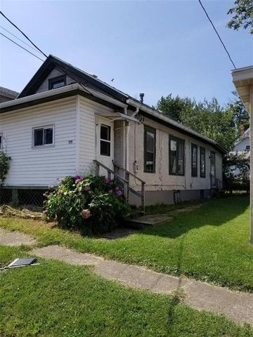 315 Canary St, Van Buren Bay, NY 14048-2001