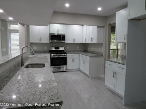 2078 Benjamin Cir, Belmar NJ 07719-9654 exterior