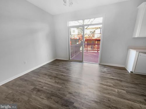 2449 Sugar Mill Way, Herndon VA  20171-3069 exterior