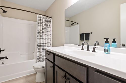 311 Lachermeier Ln, Waverly MN  55390-4515 exterior