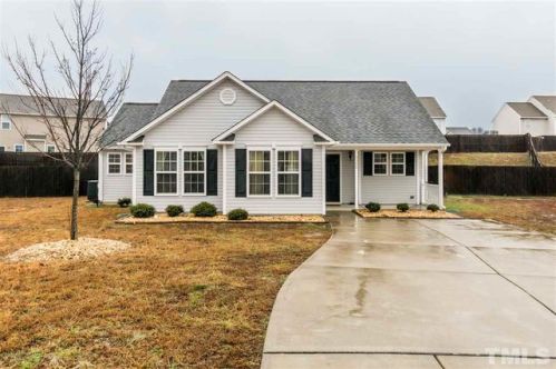 3306 Earl Of Mar Ct, Zebulon NC  27597-6743 exterior