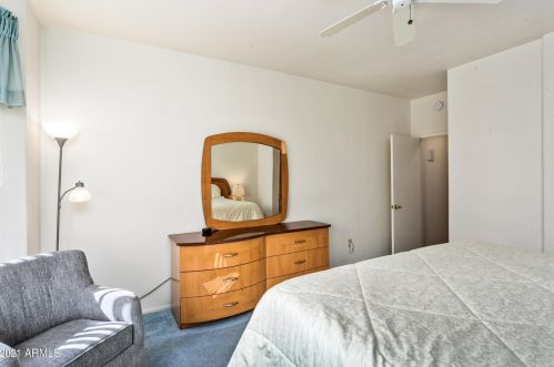 22031 Las Brizas Ln, Sun City AZ 85375-2827 exterior