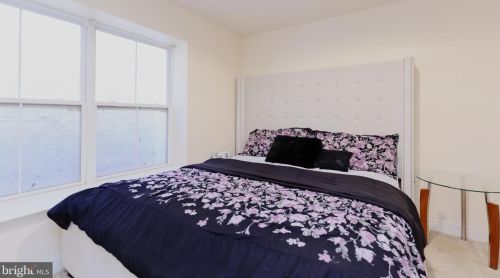 2472 Sylvan Moor Ln, Woodbridge VA  22191-6354 exterior